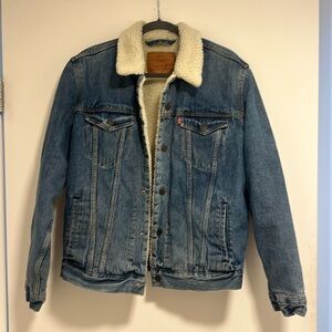 Levi’s Men’s Sherpa Denim Trucker Jacket Size Medium